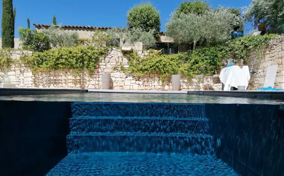 Un piscinier à votre service